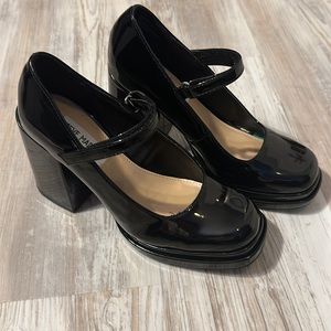Steve Madden Mary Jane Pump Size 7